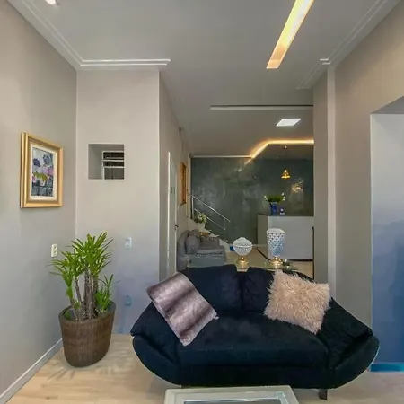 Acomodação com café da manhã  Atalaia 3*